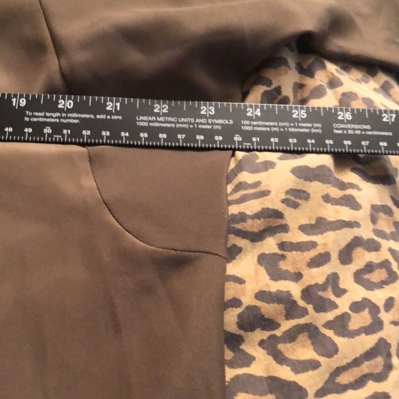 Micheal Kors size Medium brownish green silky top runs large like new - Picture 8 of 11